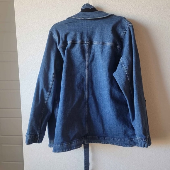 Old Navy Women's Classic Blue Jean Jacket - Picture 3 of 3